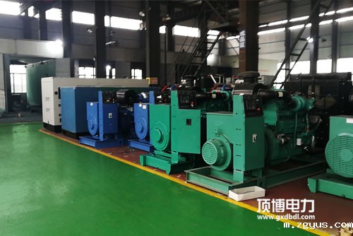 数据中心全自动柴油发电机组用哪个品牌好?推荐康明斯或玉柴