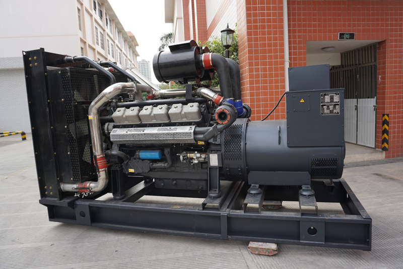 500KW 发电机组(康沃)3