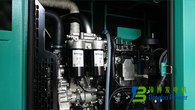 92kW珀金斯静音发电机组3