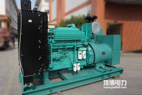 印度尼西亚客户订购东风康明斯发电机组80KW一台