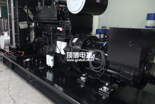 祝贺电力与老客户柳州市硕特机电商行再度携手250KW上海嘉柴发电机组！